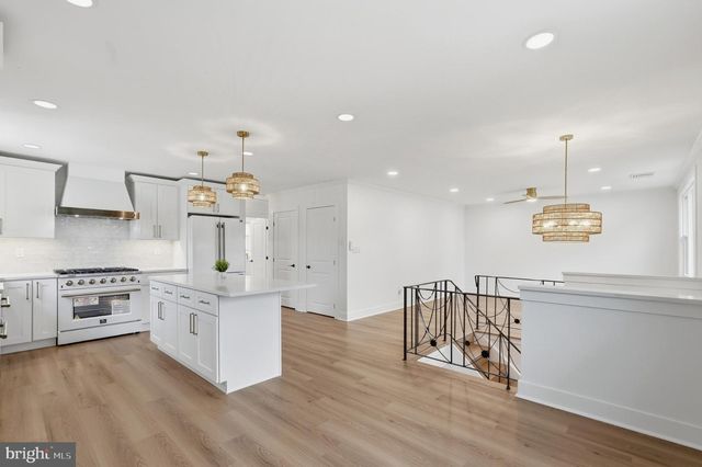 3766 PRESIDENT ST, Philadelphia, PA 19114