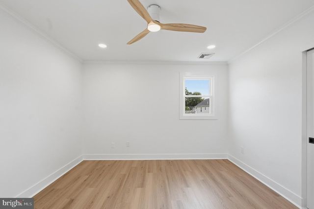 3766 PRESIDENT ST, Philadelphia, PA 19114