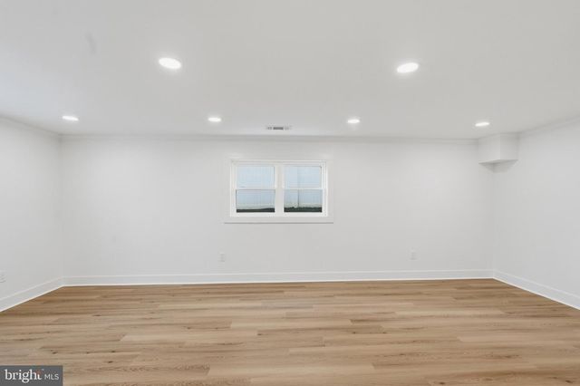 3766 PRESIDENT ST, Philadelphia, PA 19114