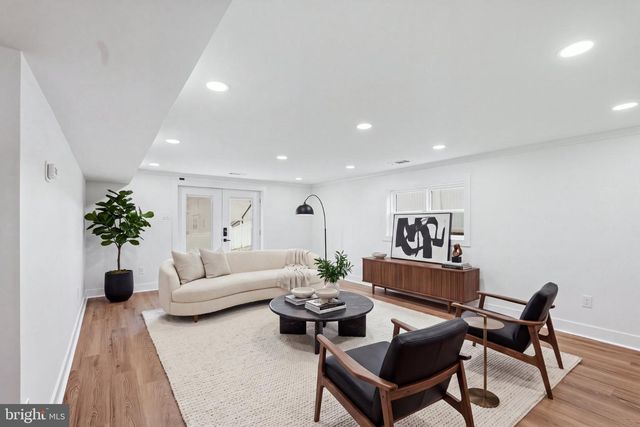 3766 PRESIDENT ST, Philadelphia, PA 19114