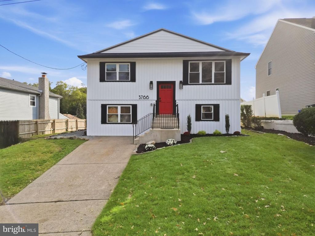 3766 PRESIDENT ST, PHILADELPHIA, PA 19114 — photo 2