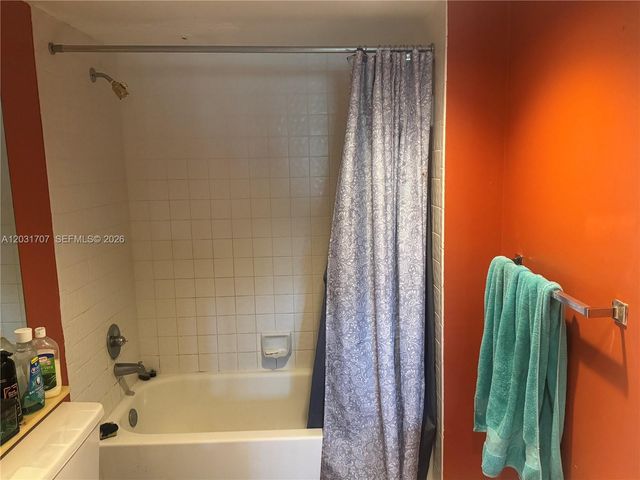 12950 SW 7th Ct 210A, Pembroke Pines, FL 33027