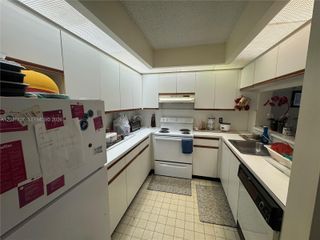 12950 SW 7th Ct 210A, Pembroke Pines, FL 33027