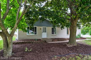 47051 Burton Drive, Shelby Charter Township, MI 48317