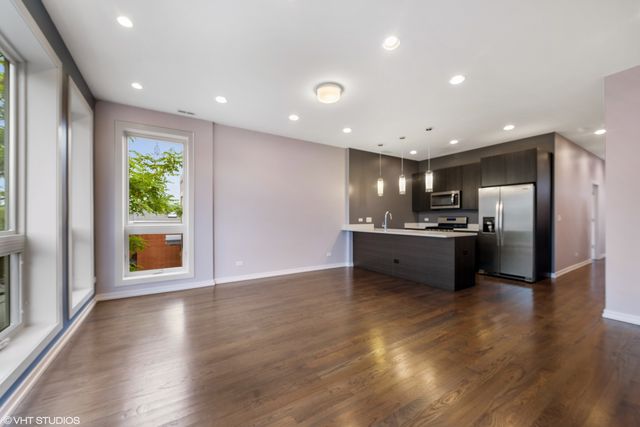 2536 W Harrison Street 2, Chicago, IL 60612