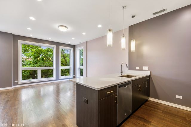2536 W Harrison Street 2, Chicago, IL 60612