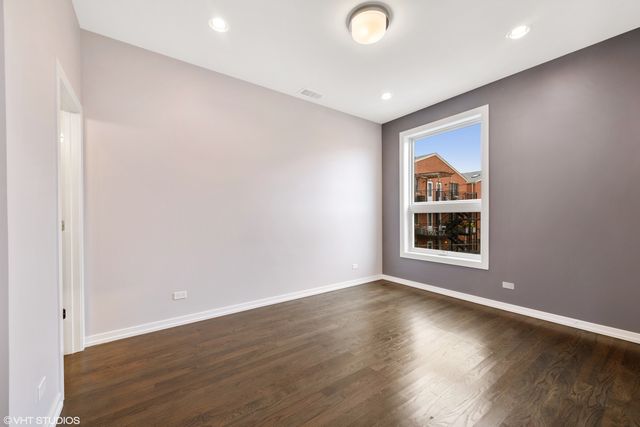 2536 W Harrison Street 2, Chicago, IL 60612