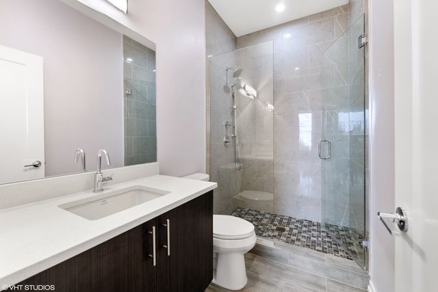2536 W Harrison Street 2, Chicago, IL 60612