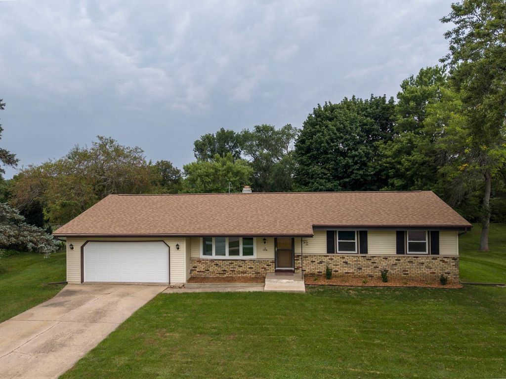 1936 River View Drive, Janesville, WI 53546