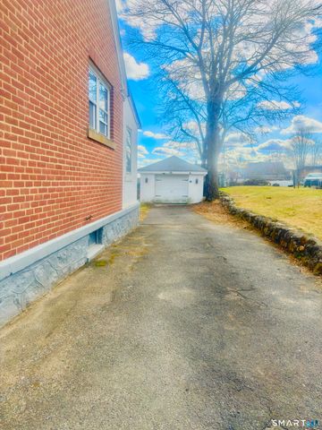 212 Platt Street, Waterbury, CT 06704