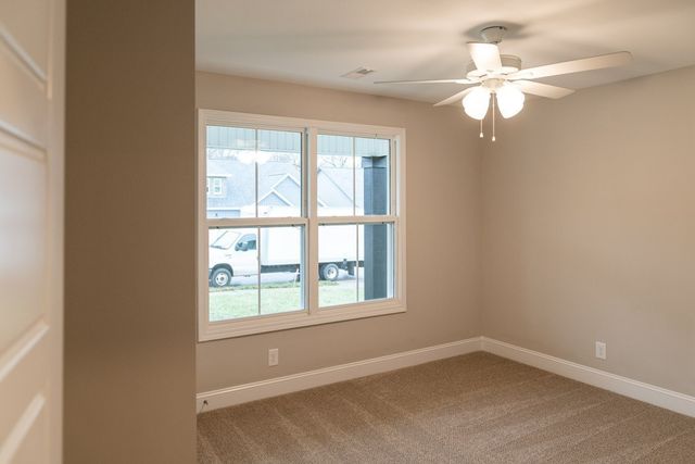 14 Miller Farm, Clarksville, TN 37043