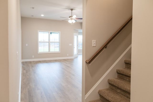 14 Miller Farm, Clarksville, TN 37043