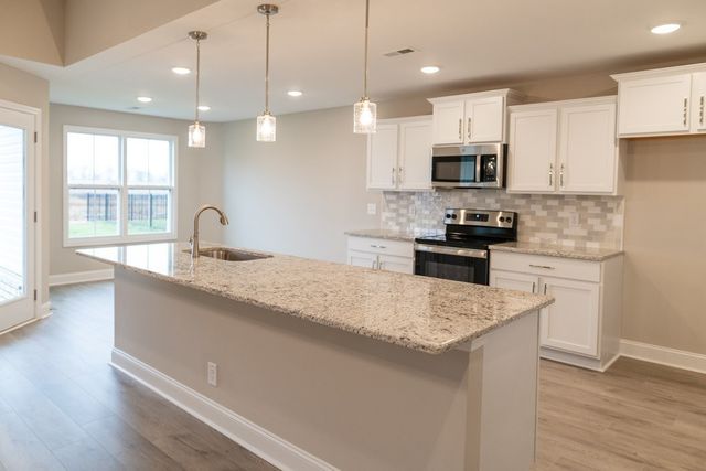 14 Miller Farm, Clarksville, TN 37043