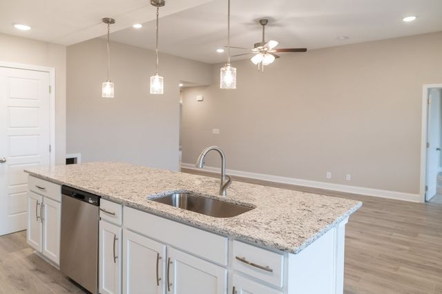14 Miller Farm, Clarksville, TN 37043