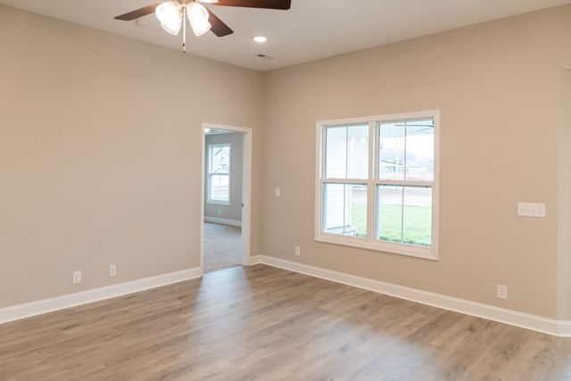 14 Miller Farm, Clarksville, TN 37043