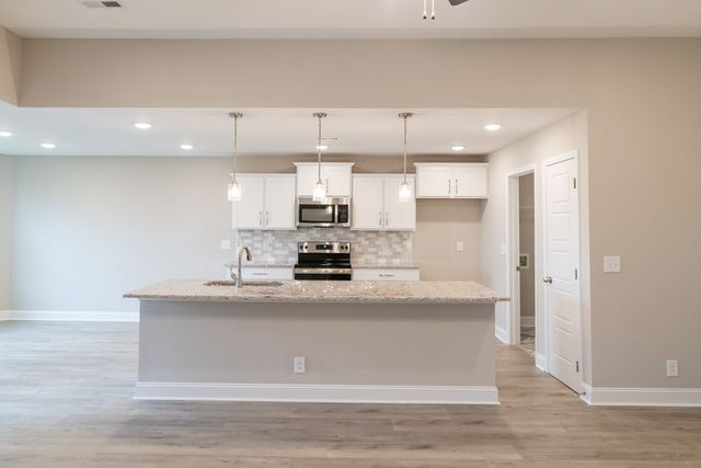 14 Miller Farm, Clarksville, TN 37043