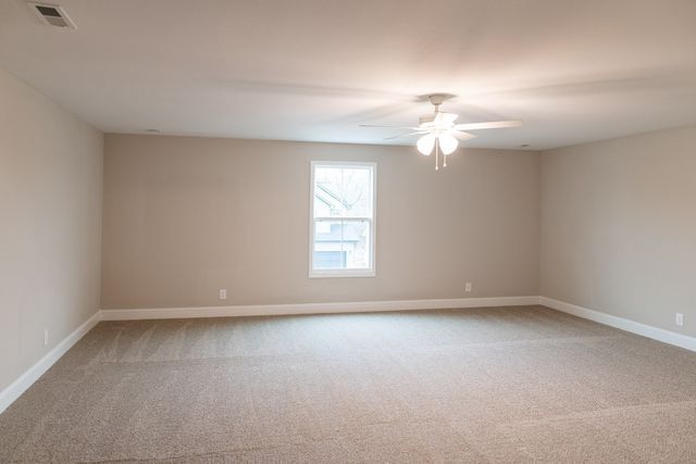 14 Miller Farm, Clarksville, TN 37043