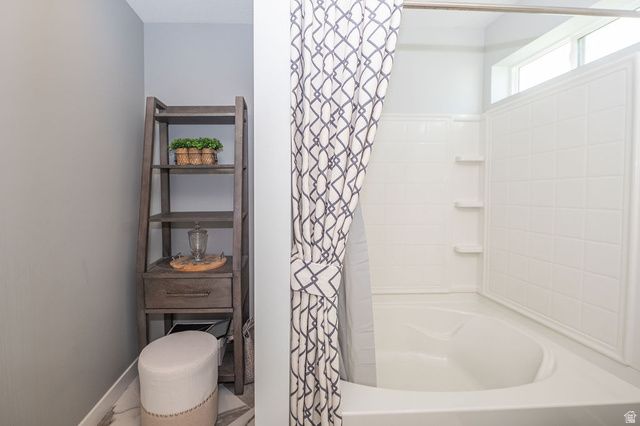 3922 S 2950 W, West Haven, UT 84401