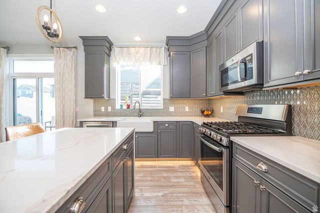 3922 S 2950 W, West Haven, UT 84401