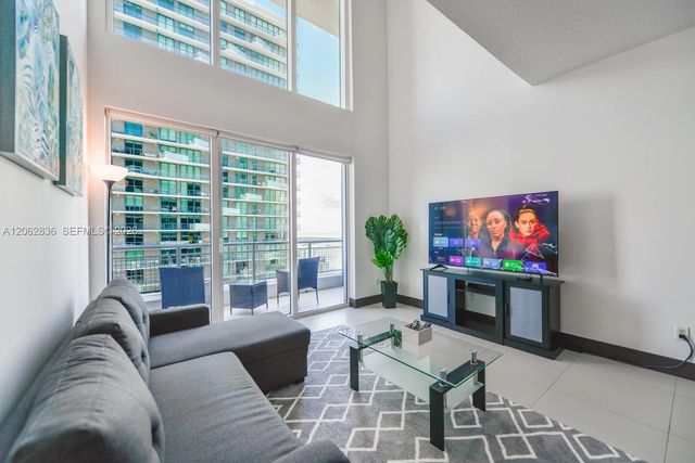 60 SW 13th St 3814, Miami, FL 33130