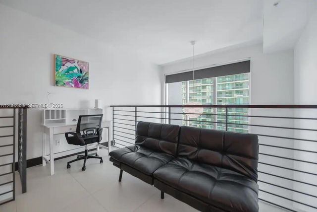 60 SW 13th St 3814, Miami, FL 33130