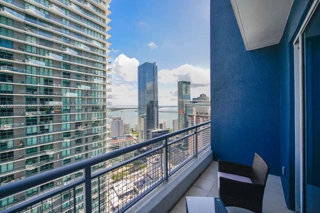 60 SW 13th St 3814, Miami, FL 33130