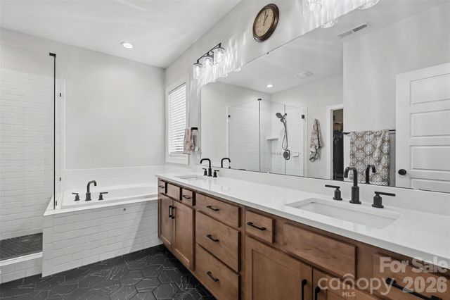 3826 Dahlia Drive, Harrisburg, NC 28075