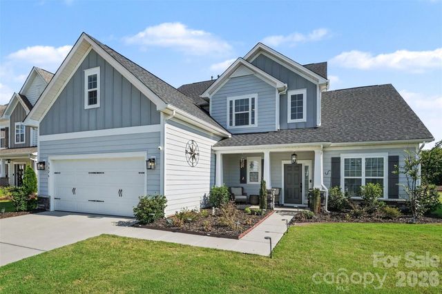 3826 Dahlia Drive, Harrisburg, NC 28075