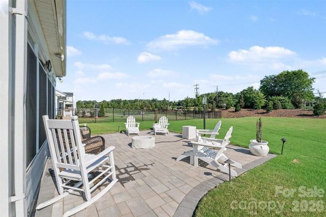3826 Dahlia Drive, Harrisburg, NC 28075
