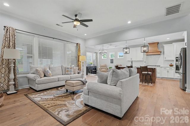 3826 Dahlia Drive, Harrisburg, NC 28075