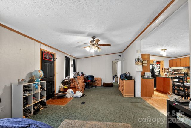 99 Lovdia Lane, Hendersonville, NC 28739