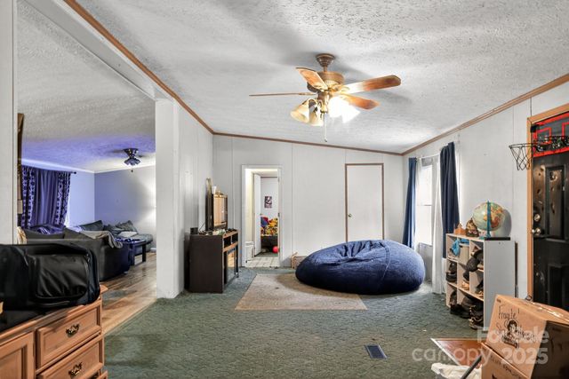 99 Lovdia Lane, Hendersonville, NC 28739