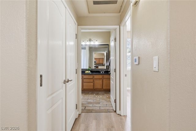 10237 King Henry Avenue 103, Las Vegas, NV 89144