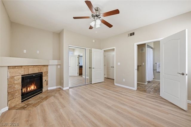 10237 King Henry Avenue 103, Las Vegas, NV 89144