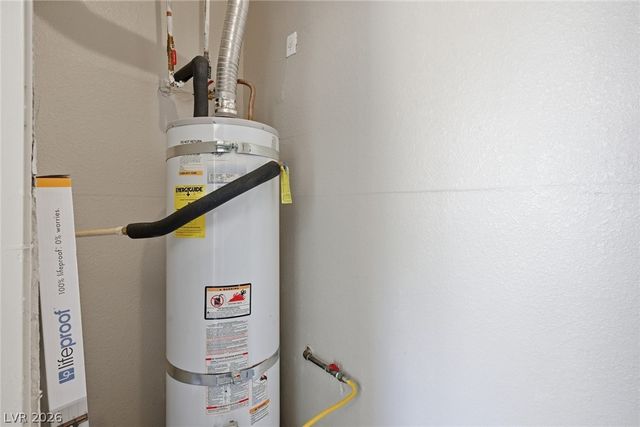 10237 King Henry Avenue 103, Las Vegas, NV 89144