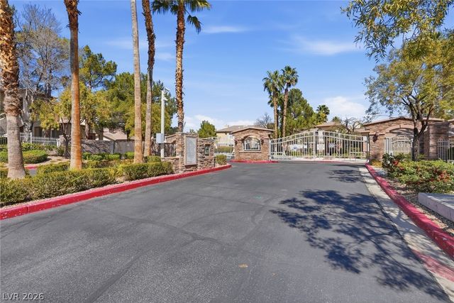 10237 King Henry Avenue 103, Las Vegas, NV 89144