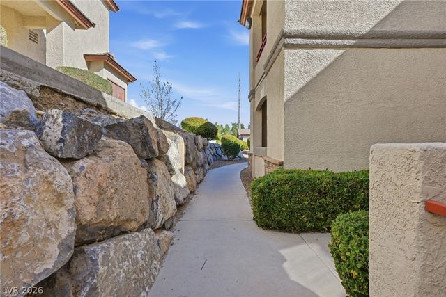 10237 King Henry Avenue 103, Las Vegas, NV 89144