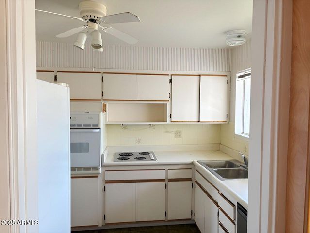 11007 W FLORIDA Avenue, Sun City, AZ 85351