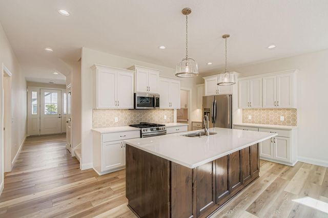 5054 Dale Ridge Road, Woodbury, MN 55129