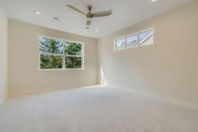 5054 Dale Ridge Road, Woodbury, MN 55129