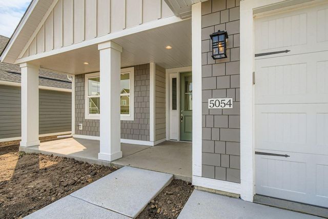 5054 Dale Ridge Road, Woodbury, MN 55129