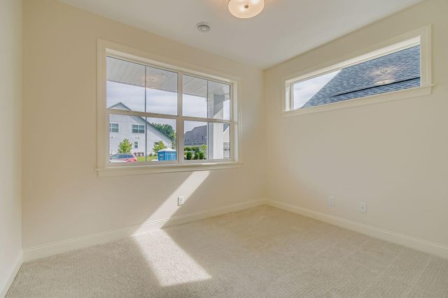 5054 Dale Ridge Road, Woodbury, MN 55129