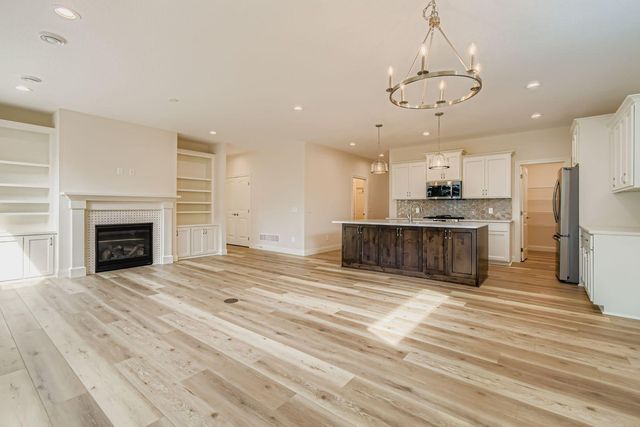 5054 Dale Ridge Road, Woodbury, MN 55129