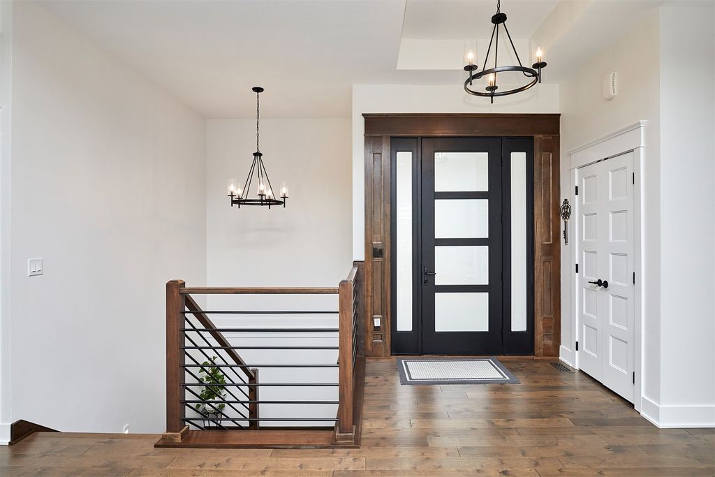 5021 148th Circle, Urbandale, IA 50323