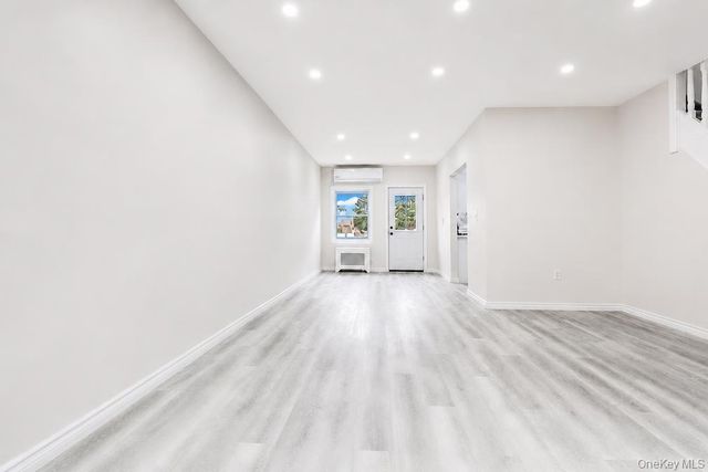 6110 84th Street, Middle Village, NY 11379