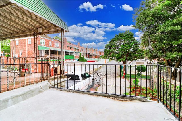 6110 84th Street, Middle Village, NY 11379