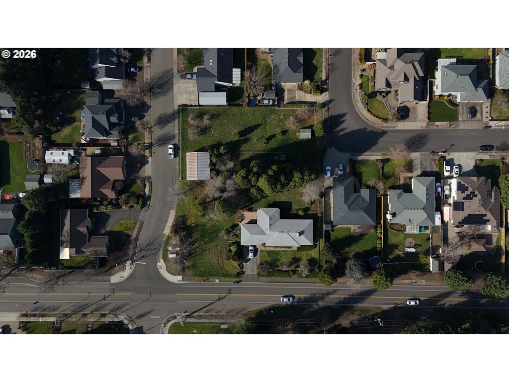 19531 CENTRAL POINT Rd, Oregon City, OR 97045