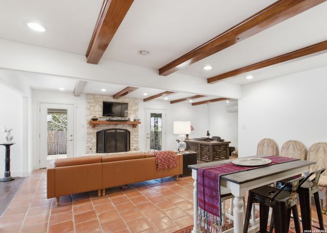 306 Redcliff, San Antonio, TX 78216