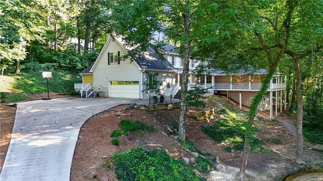 2290 Old Orchard Drive, Marietta, GA 30068