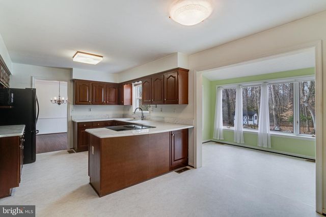 1013 SUFFOLK DR, La Plata, MD 20646